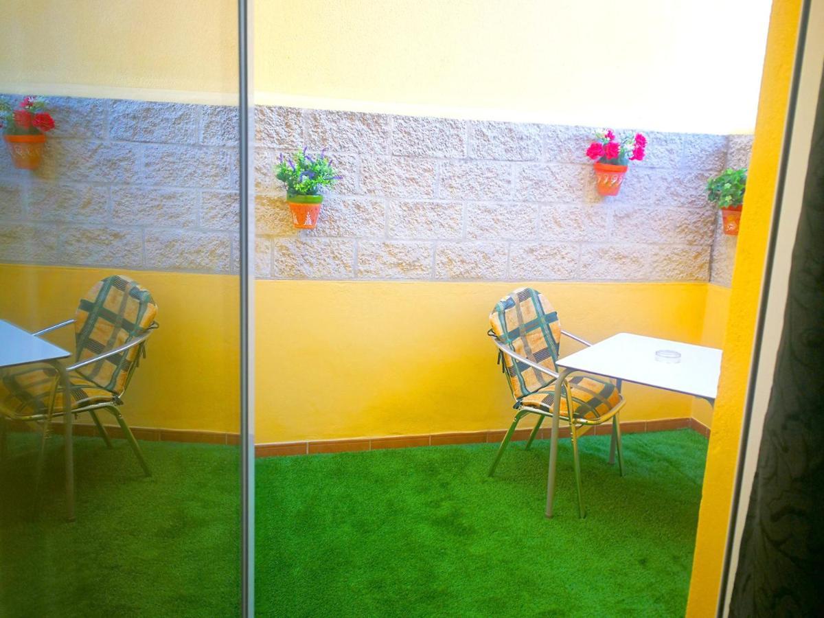 Hostal La Estacion Benajarafe Kültér fotó