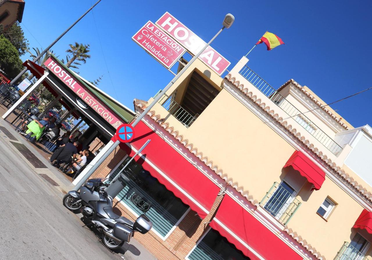 Hostal La Estacion Benajarafe Kültér fotó