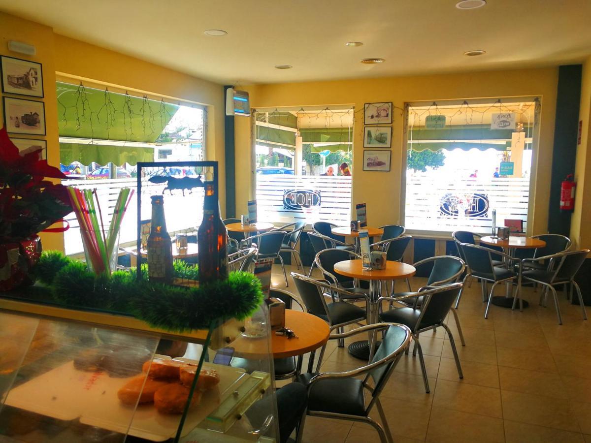 Hostal La Estacion Benajarafe Kültér fotó